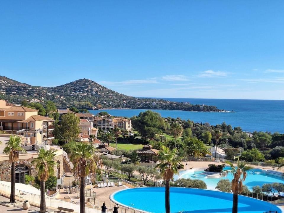 T2 En Rez De Jardin Privatif Cloture , Cap Esterel Pierre Et Vacances ,Piscine Chauffee Des Le 05 Avril Au 02 Novembre Saint-Raphael (Var) Exterior foto