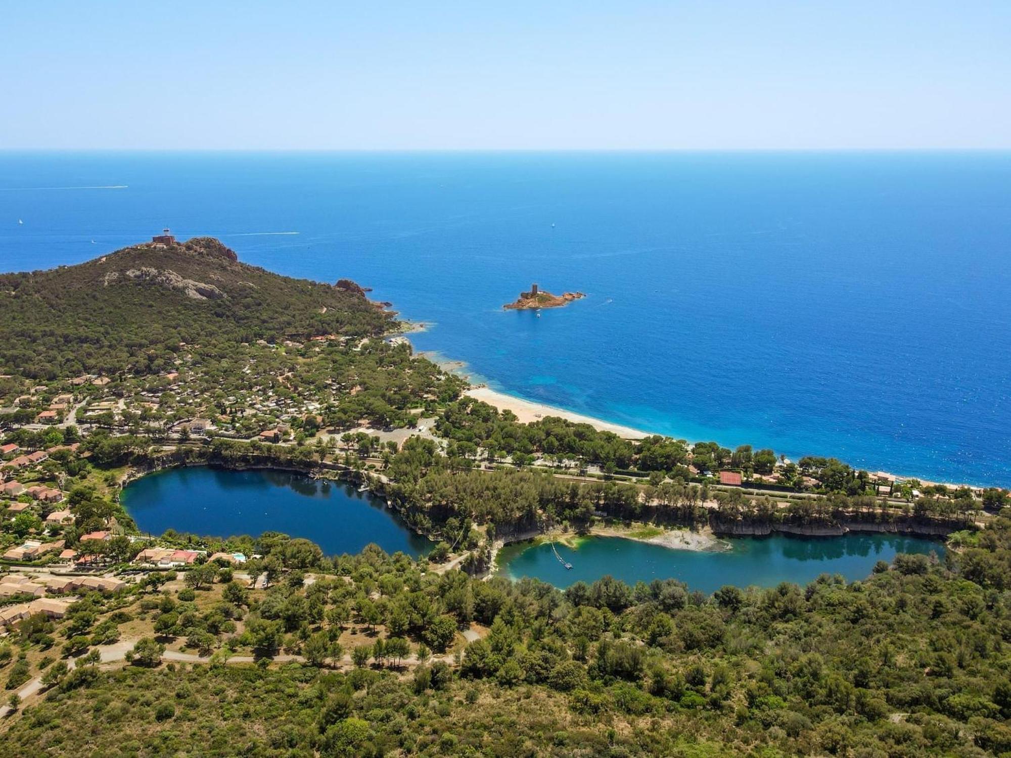 T2 En Rez De Jardin Privatif Cloture , Cap Esterel Pierre Et Vacances ,Piscine Chauffee Des Le 05 Avril Au 02 Novembre Saint-Raphael (Var) Exterior foto
