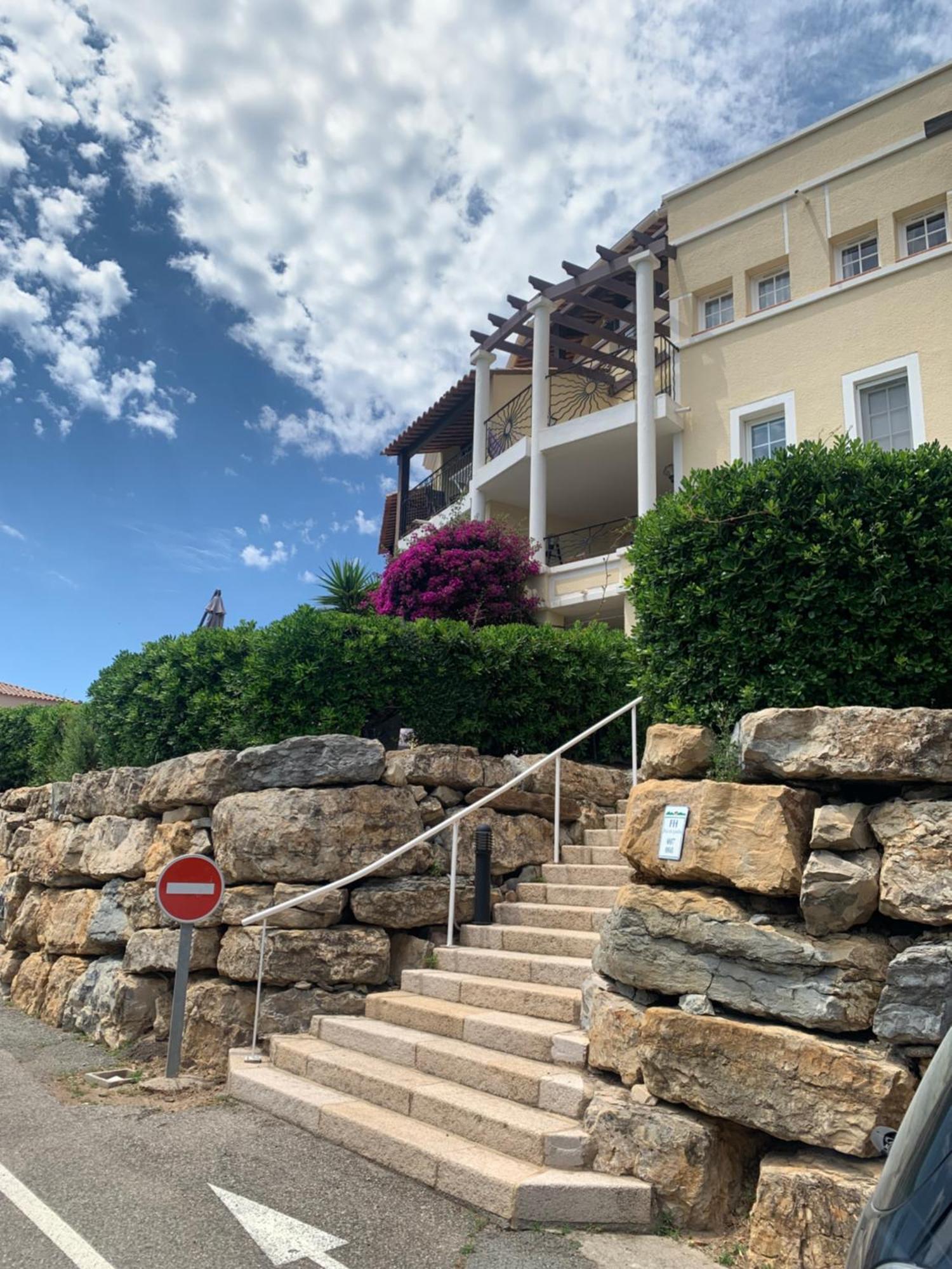 T2 En Rez De Jardin Privatif Cloture , Cap Esterel Pierre Et Vacances ,Piscine Chauffee Des Le 05 Avril Au 02 Novembre Saint-Raphael (Var) Exterior foto