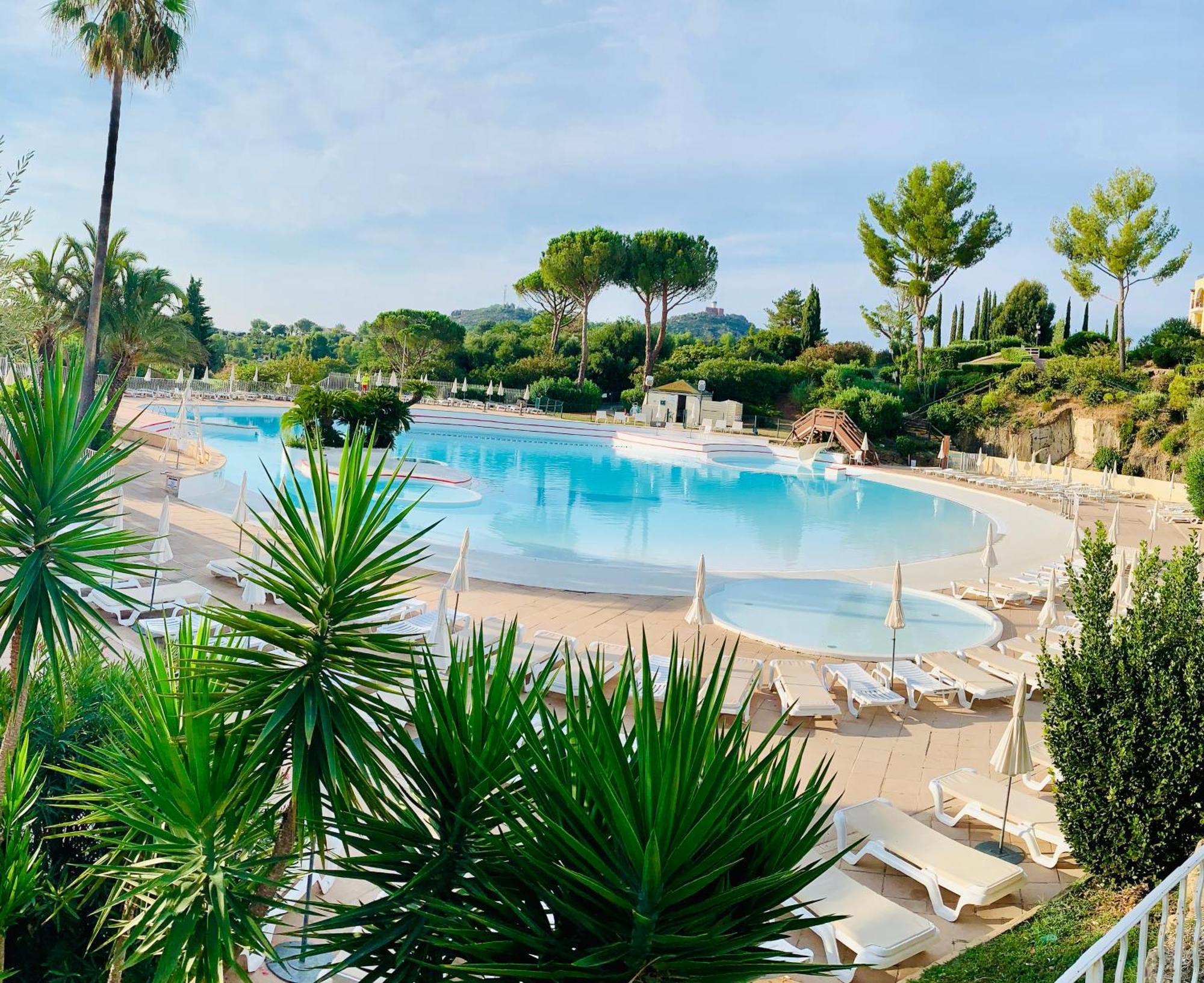 T2 En Rez De Jardin Privatif Cloture , Cap Esterel Pierre Et Vacances ,Piscine Chauffee Des Le 05 Avril Au 02 Novembre Saint-Raphael (Var) Exterior foto