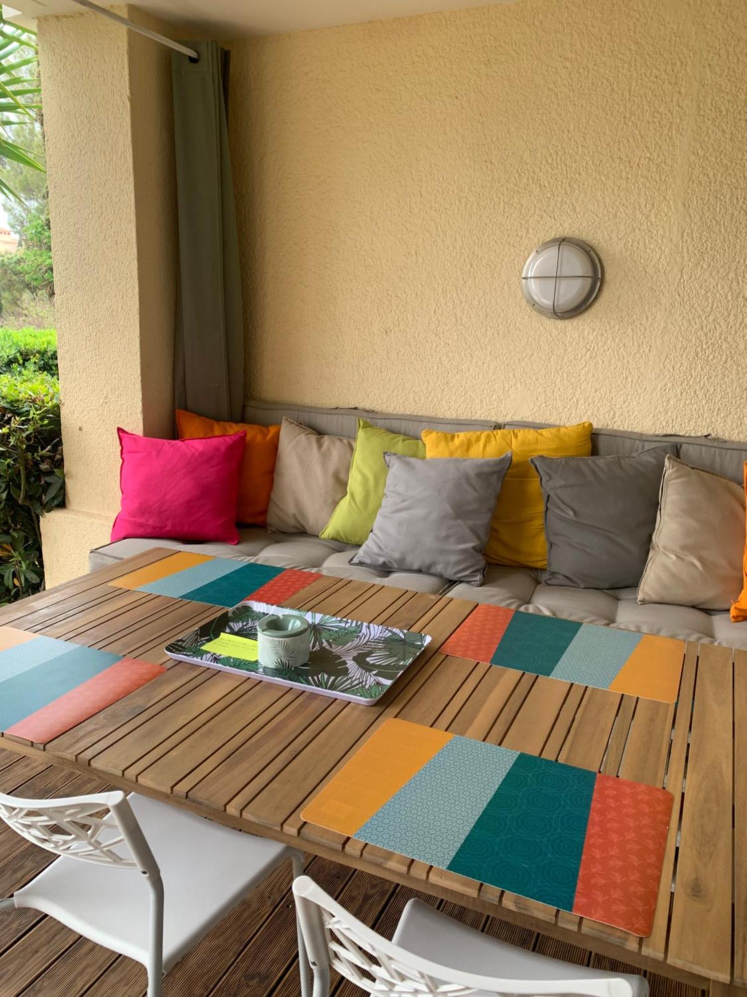 T2 En Rez De Jardin Privatif Cloture , Cap Esterel Pierre Et Vacances ,Piscine Chauffee Des Le 05 Avril Au 02 Novembre Saint-Raphael (Var) Exterior foto